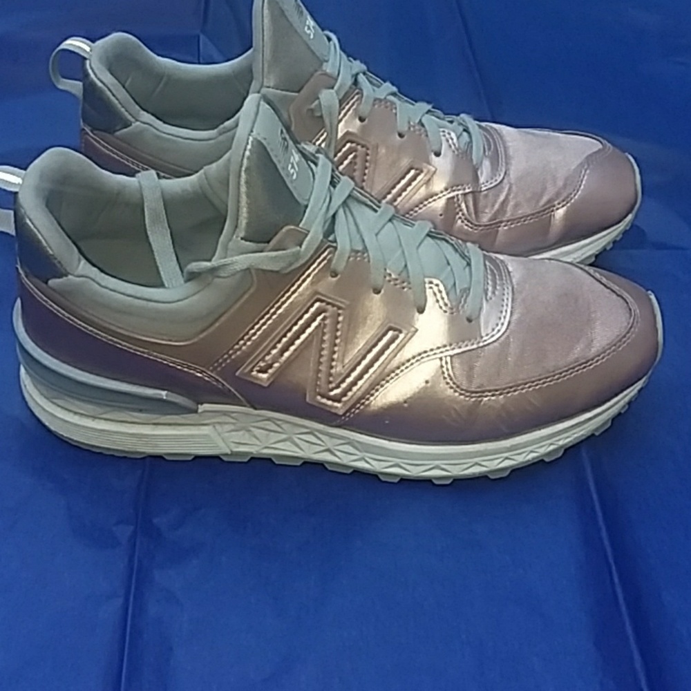 Rose Gold New Balance 574